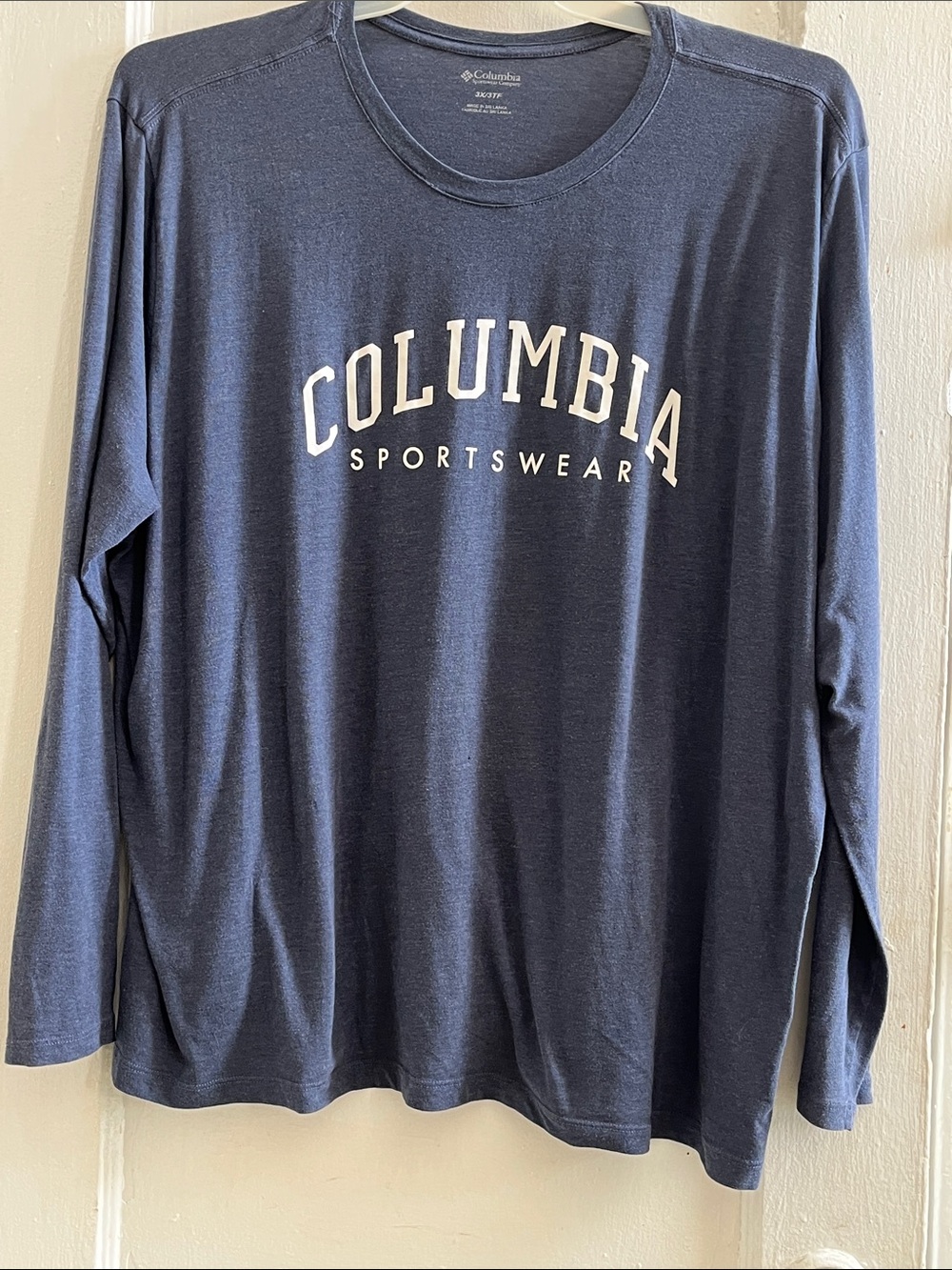 Columbia Men's Crewneck Long-Sleeve Shirt - Navy with White Logo